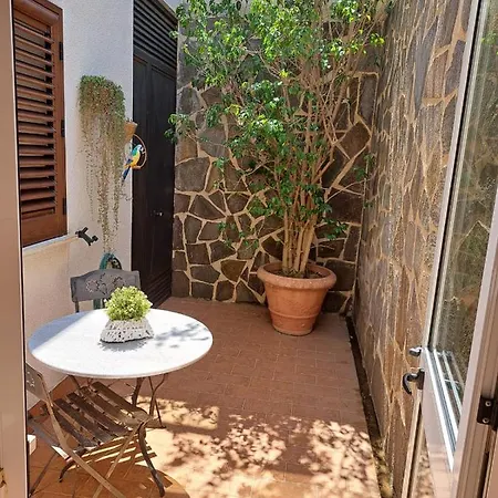 Casa Elvira In *